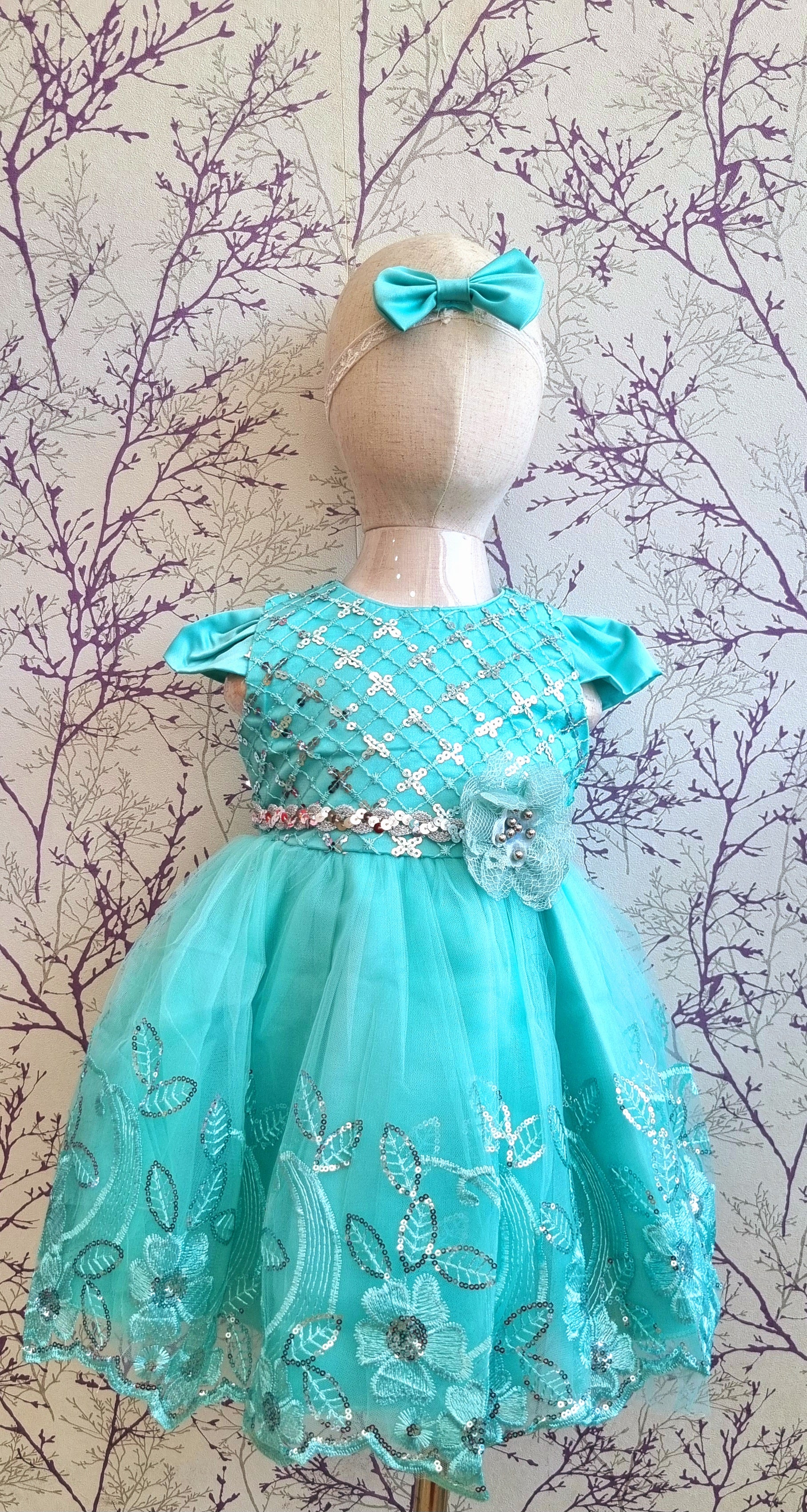 Robe de princesse avec bandeaux MBC