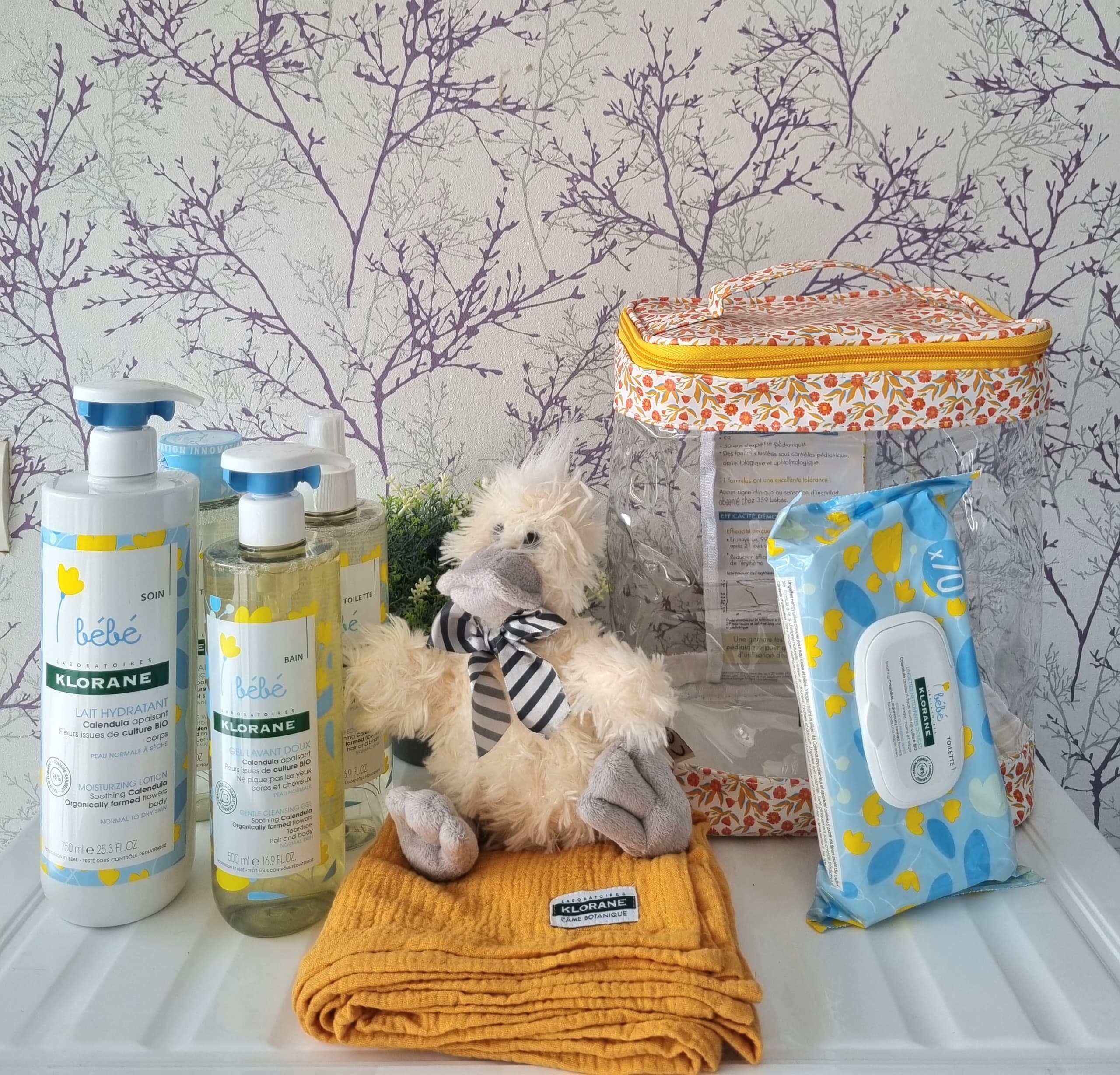 coffret de naissance krolane + trousse  et doudou offert