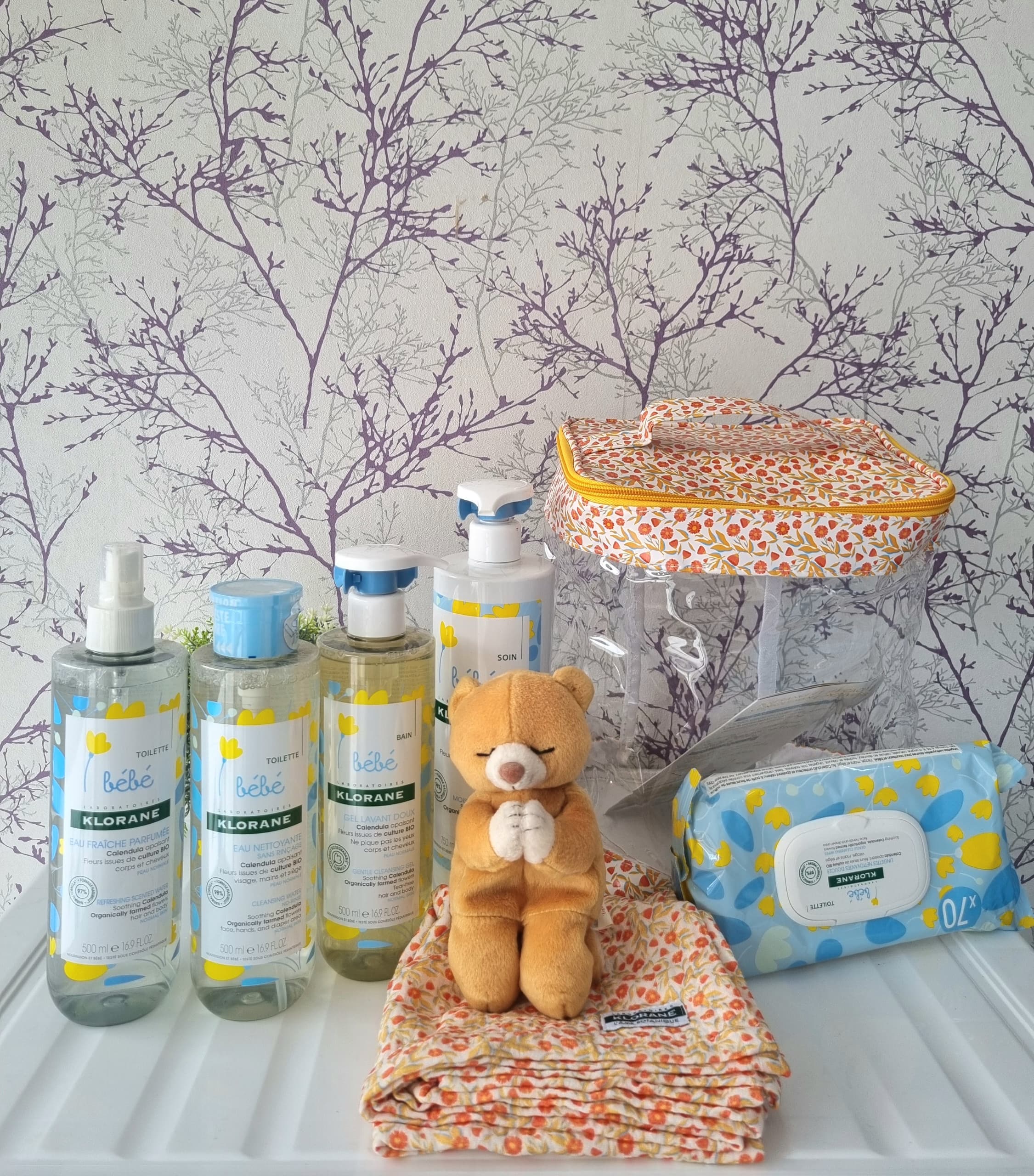 coffret de naissance krolane + trousse  et doudou offert