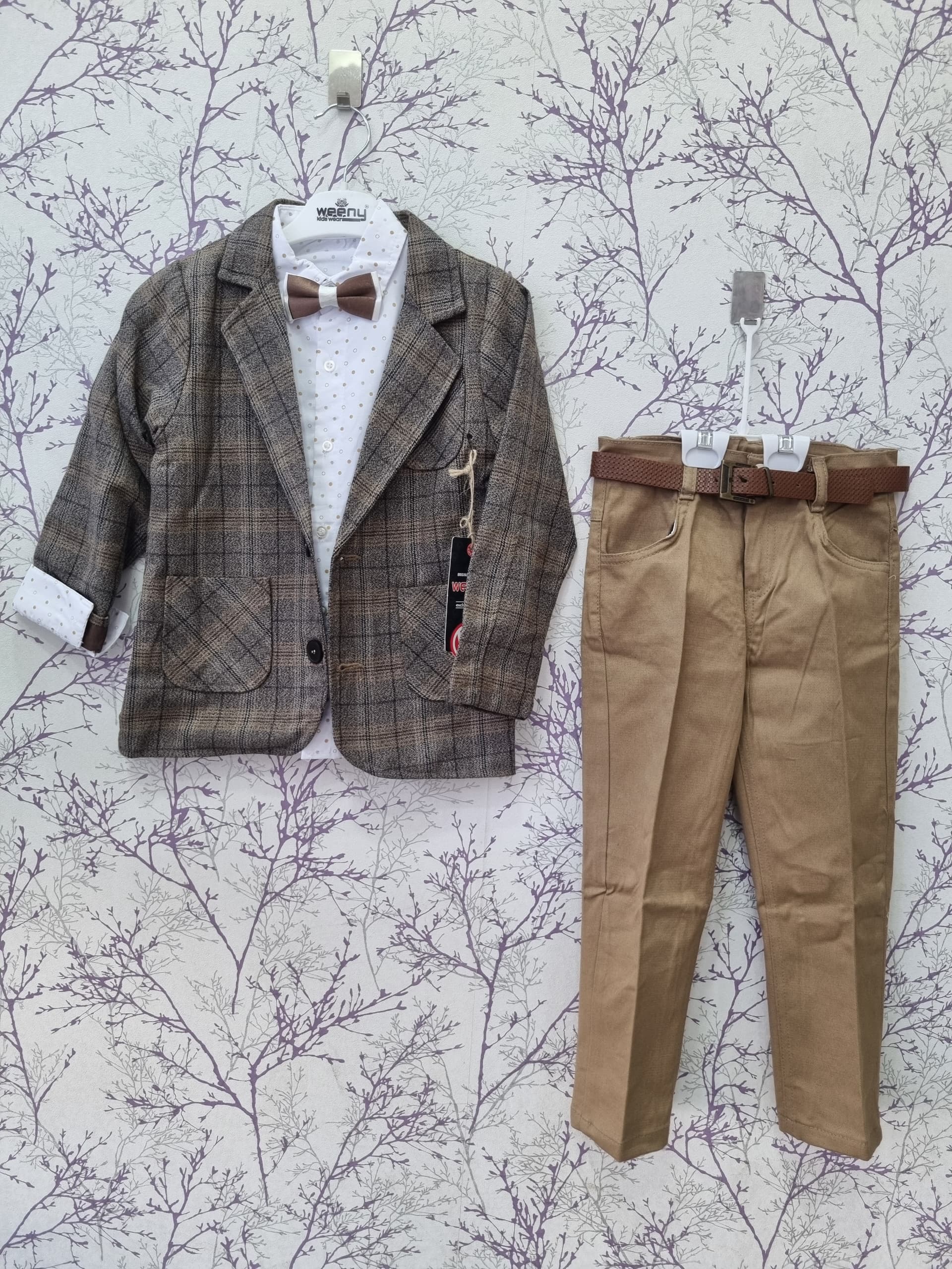 Ensemble Costume avec nœud papillon