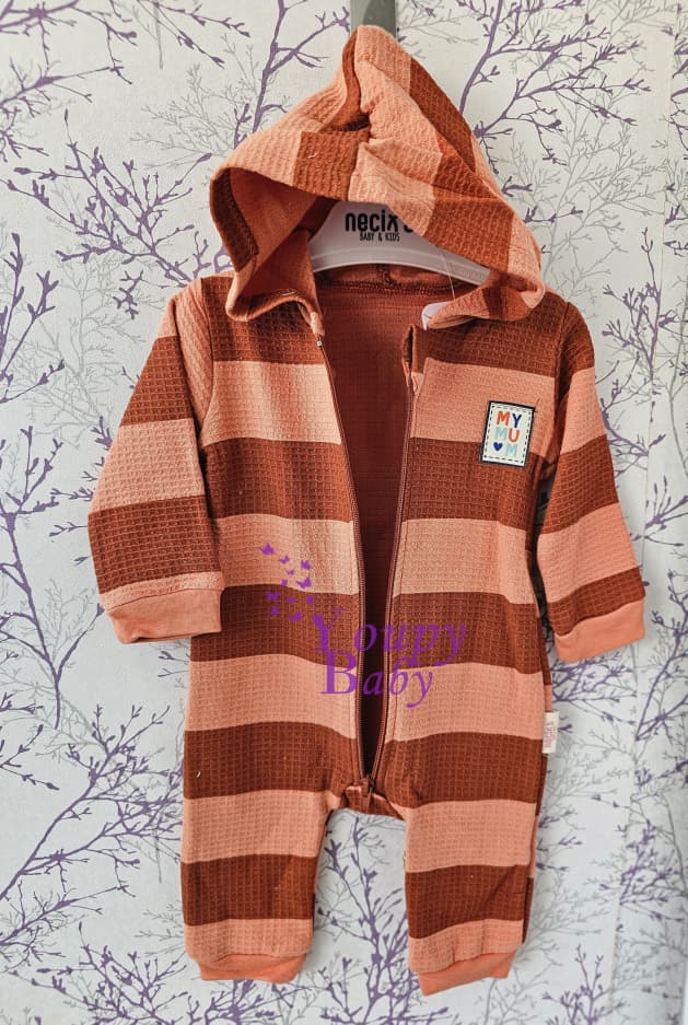 Combinaison à capuche